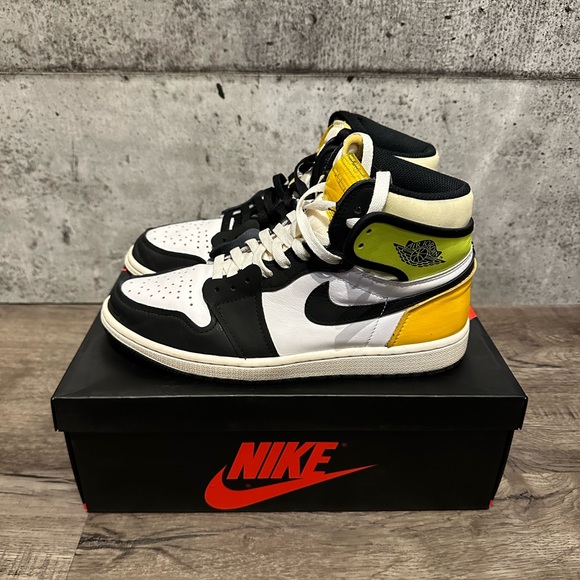 JORDAN 1 RETRO HIGH VOLT - Picture 3 of 5